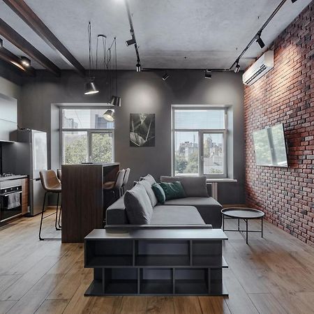 Deribasovskaya 18 Loft Apartment Odessa Luaran gambar