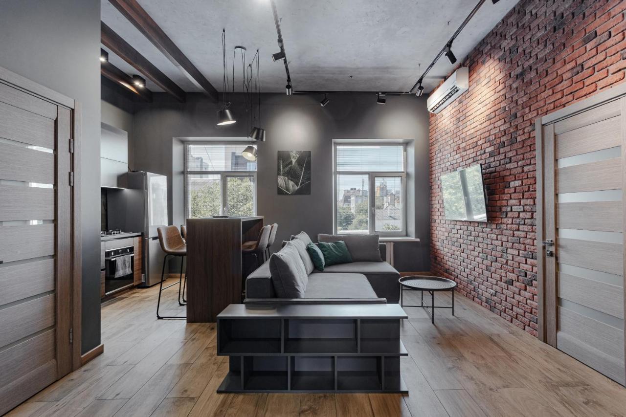 Deribasovskaya 18 Loft Apartment Odessa Luaran gambar