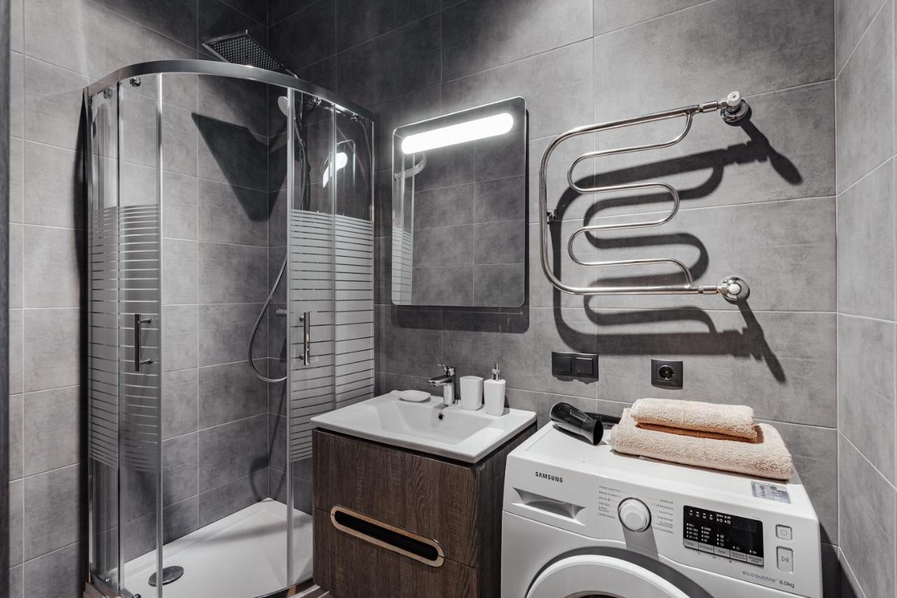 Deribasovskaya 18 Loft Apartment Odessa Luaran gambar